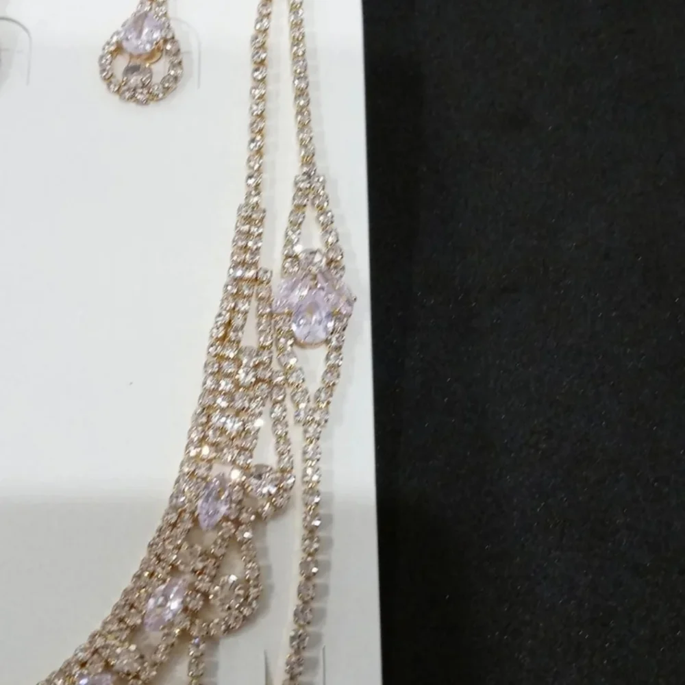 3pcs Rhinestone Princess Necklace Set - Picture 3 of 4